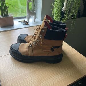 Women’s size 10 Timberland Pro Boots Rubber Toe Work Boots